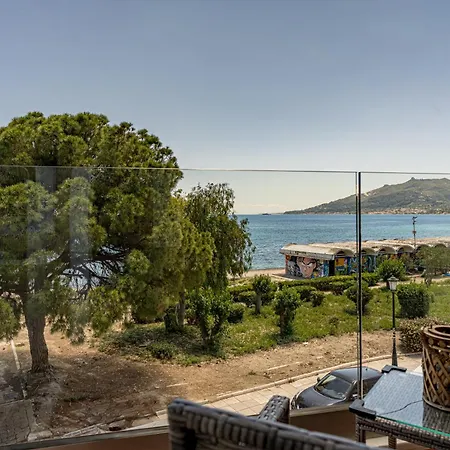 Mandy Seafront Apartment Zakynthos