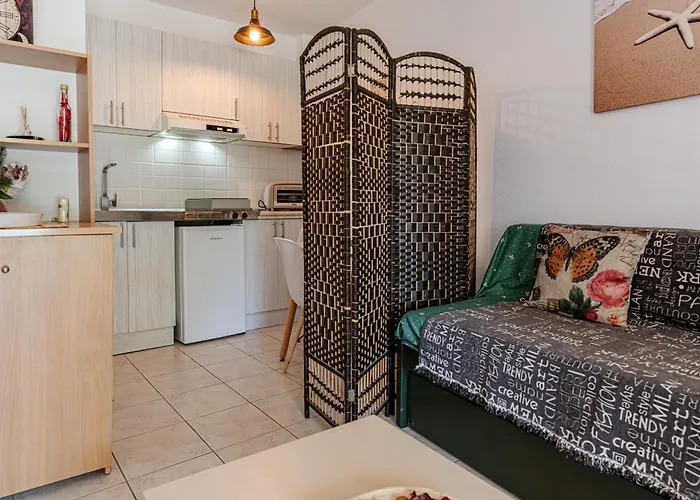 Mandy Seafront Apartmán *