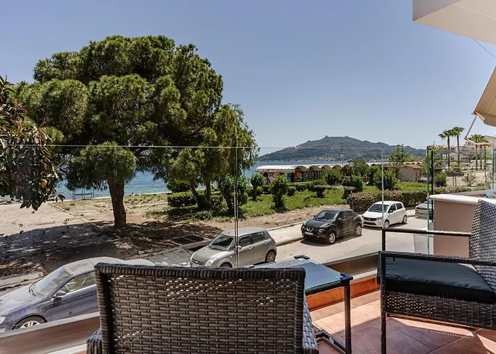 Mandy Seafront Apartmán